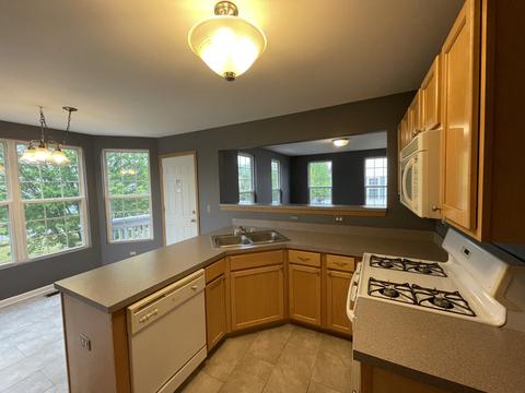 867 Symphony Dr, Aurora, IL 60504 photo 8