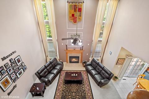 5784 Red Oak Dr, Hoffman Estates, IL 60192 photo 10