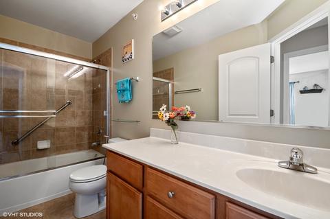 5784 Red Oak Dr, Hoffman Estates, IL 60192 photo 16