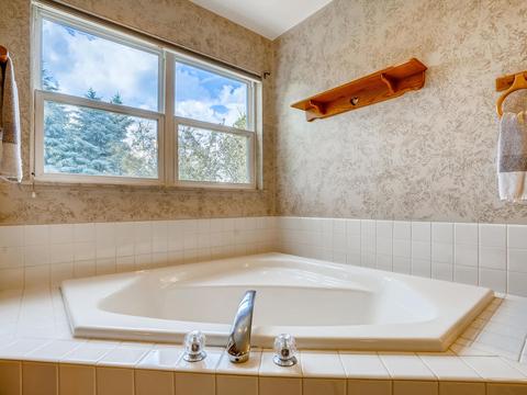 4748 Oregon Trl, Mchenry, IL 60050 photo 14
