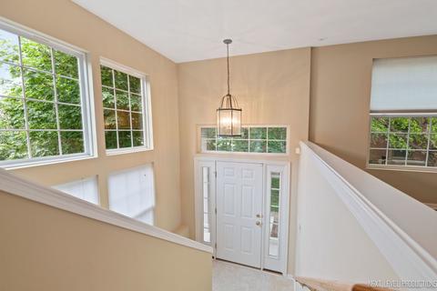 454 Conservatory Ln, Aurora, IL 60502 photo 3