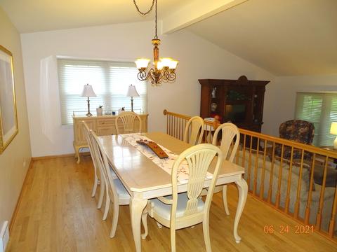 3437 Maple Leaf Dr, Glenview, IL 60026 photo 7