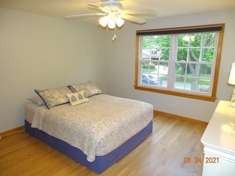 3437 Maple Leaf Dr, Glenview, IL 60026 photo 24