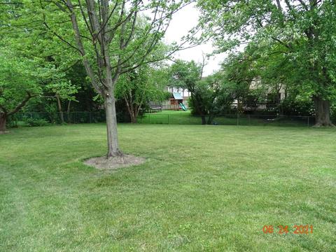 3437 Maple Leaf Dr, Glenview, IL 60026 photo 32