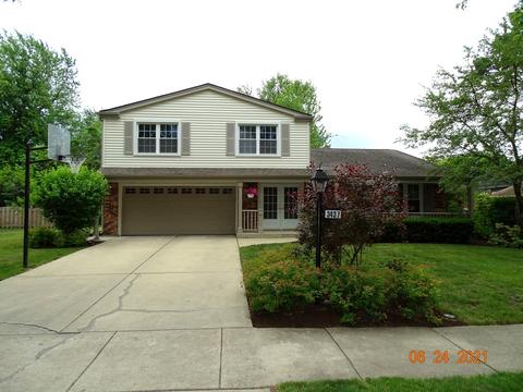3437 Maple Leaf Dr, Glenview, IL 60026 photo 1