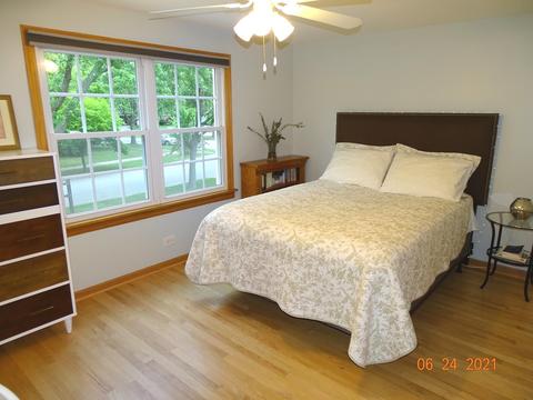 3437 Maple Leaf Dr, Glenview, IL 60026 photo 22
