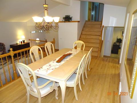3437 Maple Leaf Dr, Glenview, IL 60026 photo 8