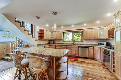 803 Spring St, Roselle, IL 60172 photo 8