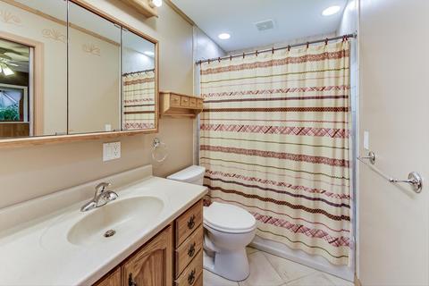 803 Spring St, Roselle, IL 60172 photo 15