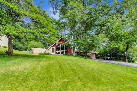 803 Spring St, Roselle, IL 60172 photo 4
