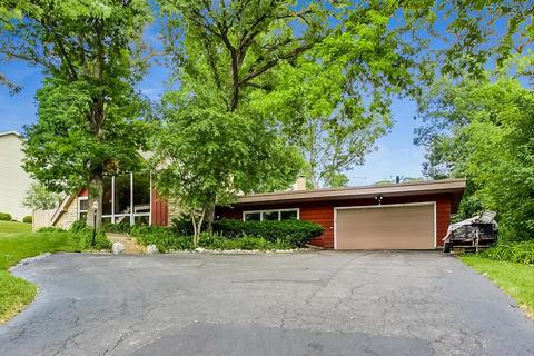 803 Spring St, Roselle, IL 60172 photo 3