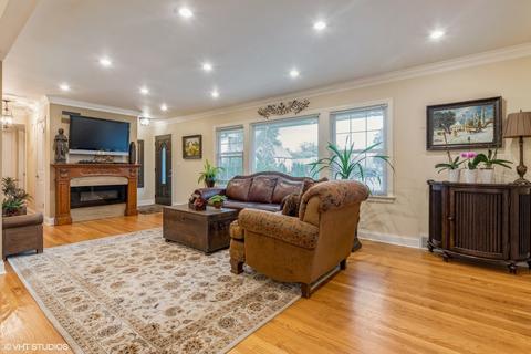 1164 S Wolf Rd, Des Plaines, IL 60016 photo 4