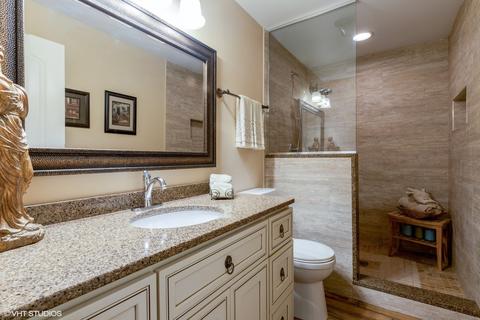 1164 S Wolf Rd, Des Plaines, IL 60016 photo 13
