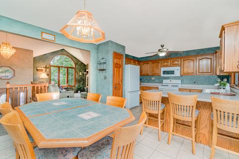 17615 Wright St, Lansing, IL 60438 photo 8