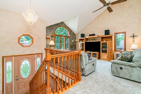 17615 Wright St, Lansing, IL 60438 photo 4