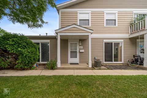 639 Gray Ct, Wheeling, IL 60090 photo 1