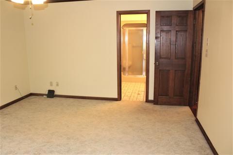 519 Cedar Dr, Clinton, IL 61727 photo 28