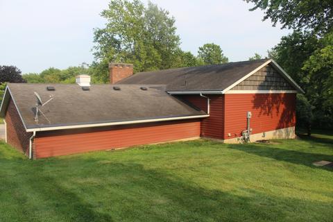 519 Cedar Dr, Clinton, IL 61727 photo 5