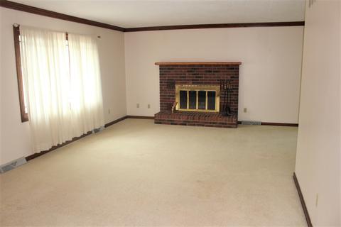 519 Cedar Dr, Clinton, IL 61727 photo 12