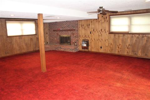 519 Cedar Dr, Clinton, IL 61727 photo 41