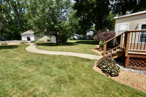 2302 Orchard Beach Rd, Mchenry, IL 60050 photo 3
