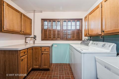 197 Mark Dr, Glenview, IL 60025 photo 24
