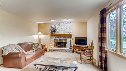 1347 E Dunslow Ln, Lockport, IL 60441 photo 15