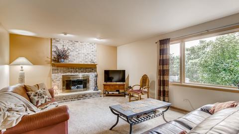 1347 E Dunslow Ln, Lockport, IL 60441 photo 14