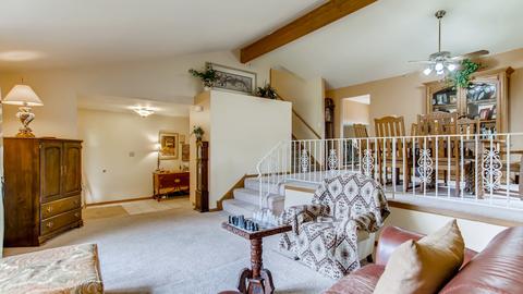 1347 E Dunslow Ln, Lockport, IL 60441 photo 9