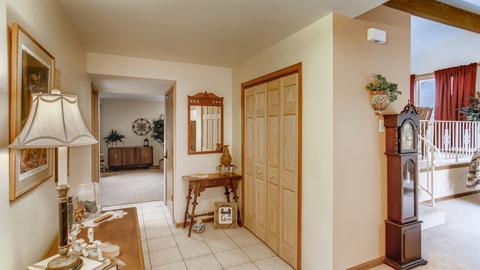 1347 E Dunslow Ln, Lockport, IL 60441 photo 5