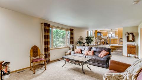 1347 E Dunslow Ln, Lockport, IL 60441 photo 16