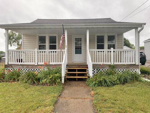 109 Riverview Dr, Ottawa, IL 61350 photo 2