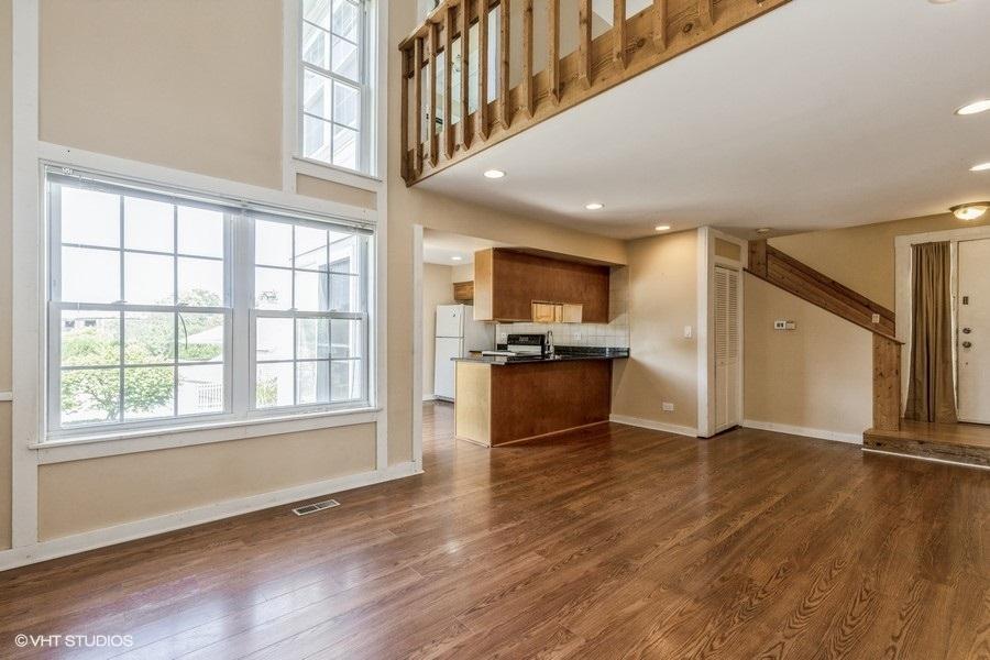  915 Abingdon Ct, Gurnee, IL 60031 photo 2