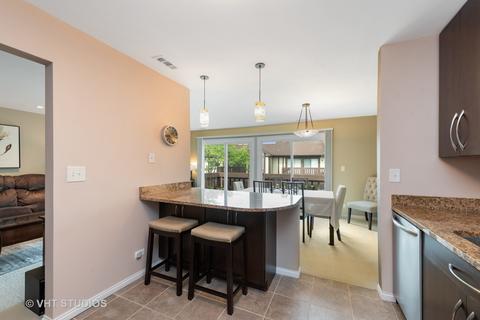 2830 Northampton Dr #B2, Rolling Meadows, IL 60008 photo 3