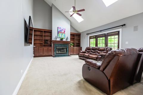 2425 Chandler Ct, Aurora, IL 60502 photo 18