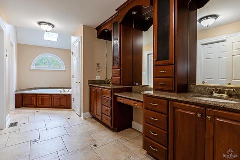 2425 Chandler Ct, Aurora, IL 60502 photo 26