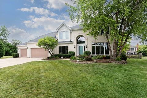 2425 Chandler Ct, Aurora, IL 60502 photo 2