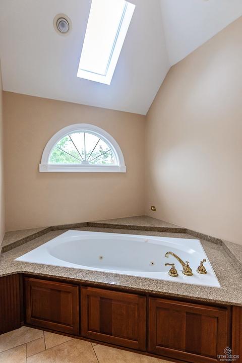 2425 Chandler Ct, Aurora, IL 60502 photo 28
