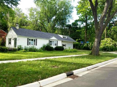 106 Brook St, Algonquin, IL 60102 photo 2