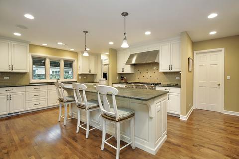 44 Briar Rd, Golf, IL 60029 photo 4
