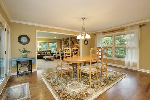 44 Briar Rd, Golf, IL 60029 photo 9