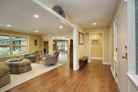 44 Briar Rd, Golf, IL 60029 photo 6
