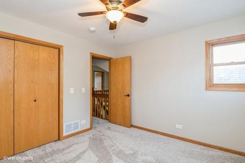 8909 Hidden Trl, Spring Grove, IL 60081 photo 17