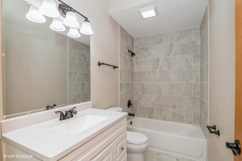 8909 Hidden Trl, Spring Grove, IL 60081 photo 13