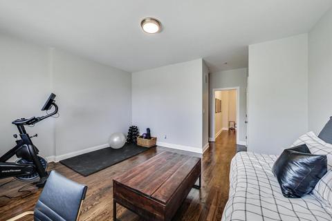 4402 S Berkeley Ave, Chicago, IL 60653 photo 30