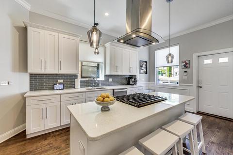 4402 S Berkeley Ave, Chicago, IL 60653 photo 8