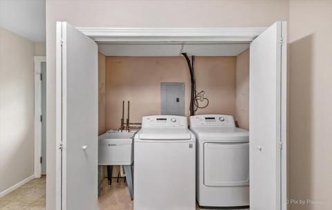 1838 N Howard St, Wheaton, IL 60187 photo 17