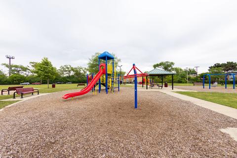 2059 Pine St #B, Des Plaines, IL 60018 photo 34