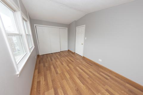 2059 Pine St #B, Des Plaines, IL 60018 photo 20