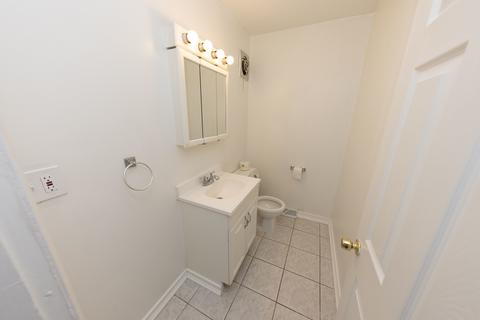 2059 Pine St #B, Des Plaines, IL 60018 photo 5
